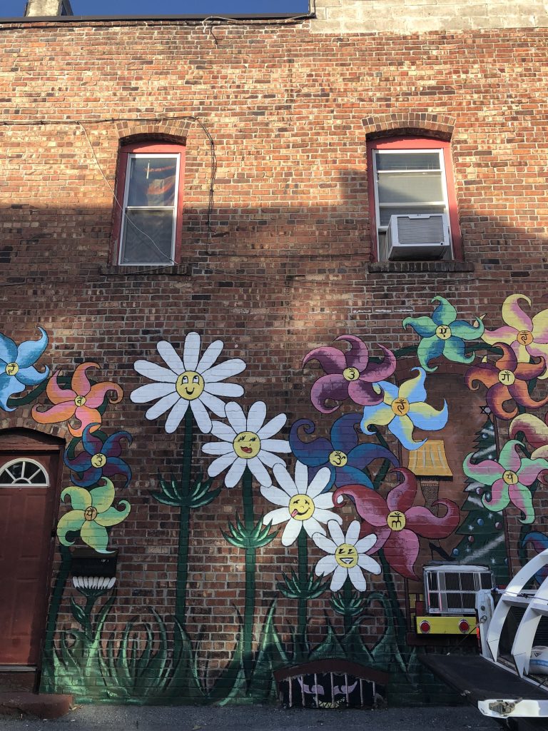 A random mural in the East Village of Des Moines, Iowa